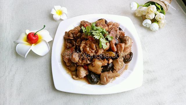 香菇炒鸡腿