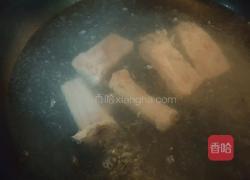 西洋参红枣炖排骨的做法图解2