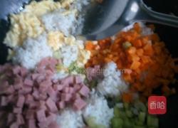 鸡蛋火腿炒饭的做法图解5
