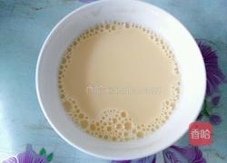 牛奶蒸鸡蛋的做法图解4