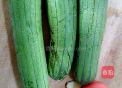 西红柿炒丝瓜的做法图解1