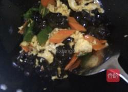胡萝卜木耳炒鸡蛋的做法图解13