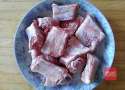 南瓜蒸排骨的做法图解1