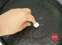 摊鸡蛋皮的做法图解3