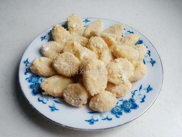 半成品：全部裹上材料的香蕉片