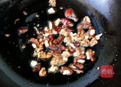核桃仁的做法图解3