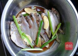 五香黄花鱼的做法图解2