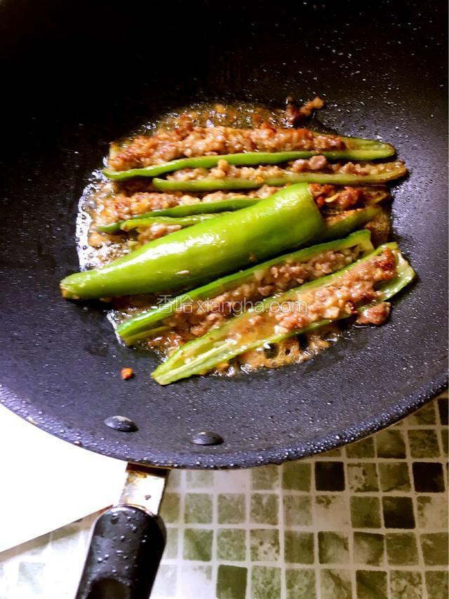 待汤汁收干即可