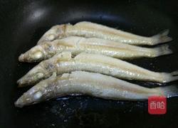 干煎沙丁鱼的做法图解3