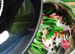 炝拌芹菜的做法图解8