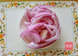 洋葱炒豆角的做法图解1