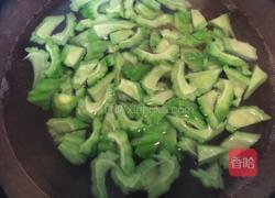 豆豉炒苦瓜的做法图解8