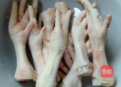 卤水鸡脚的做法图解1