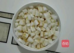 白萝卜蜂蜜水的做法图解3