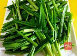 韭菜炒蚬肉的做法图解2