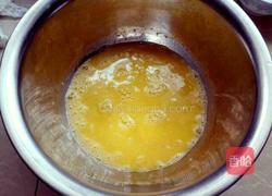 电饭锅戚风蛋糕的做法图解3