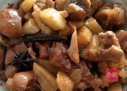 土豆闷猪脚的做法图解10