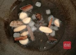 土豆闷猪脚的做法图解5