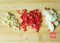 酸辣凉拌黄瓜的做法图解2