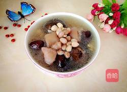 红枣花生猪蹄汤的做法图解5