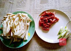 肉炒海鲜菇的做法图解1