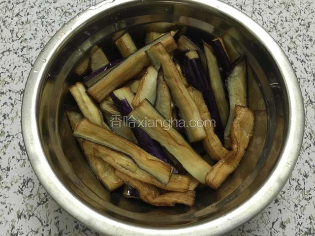 全部炸好的茄子
