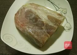 咸肉蒸素鸡的做法图解2