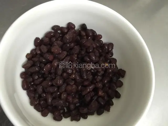 红豆自己煮也可以.我买的成品