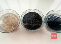 黑芝麻核桃黑豆糊的做法图解2