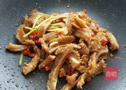 葱爆牛肚的做法图解3