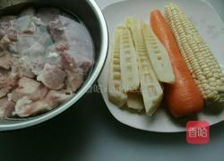 竹笋炖排骨的做法图解2