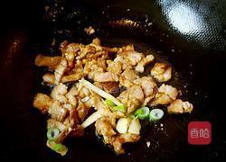 泡菜炒五花肉的做法图解5