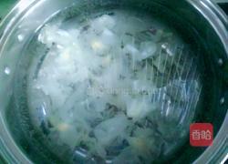 银耳桂圆汤的做法图解3