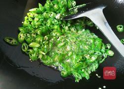 小辣椒炒鸡蛋的做法图解5