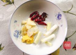 爆炒猪头肉的做法图解2