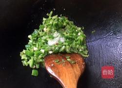 凉拌青椒皮蛋的做法图解6