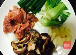 香菇肉片炒江青菜的做法图解2