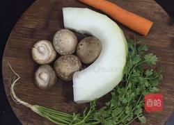 夏季的饺子馅的做法图解1