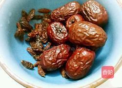 红枣枸杞茶的做法图解3