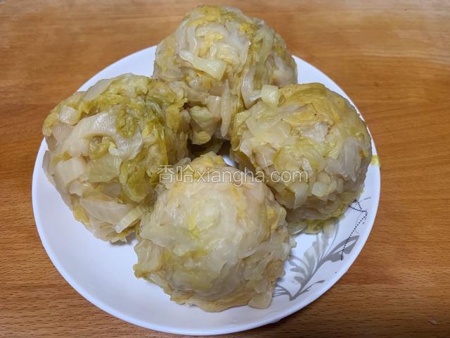 切丝，浸泡十分钟，清洗干净，攥干水分备用
