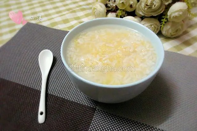 小米粥煮好了。
