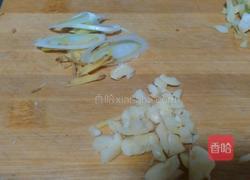 家常素炒饼丝的做法图解3