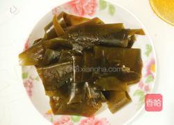 海带大骨汤的做法图解1
