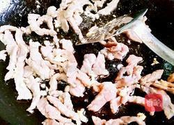 肉丝草菇炒花菜的做法图解8