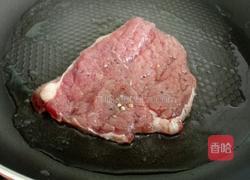 红酒黑胡椒牛排的做法图解3
