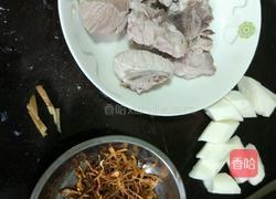 虫草花淮山排骨汤的做法图解4