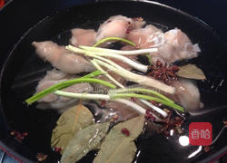 猪蹄冻的做法图解2