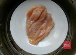清蒸鸡胸脯肉的做法图解3