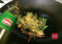青椒火腿肠炒鸡蛋的做法图解7