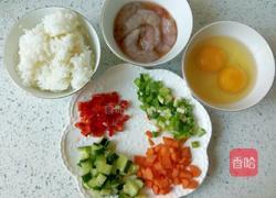 虾仁鸡蛋炒饭的做法图解1